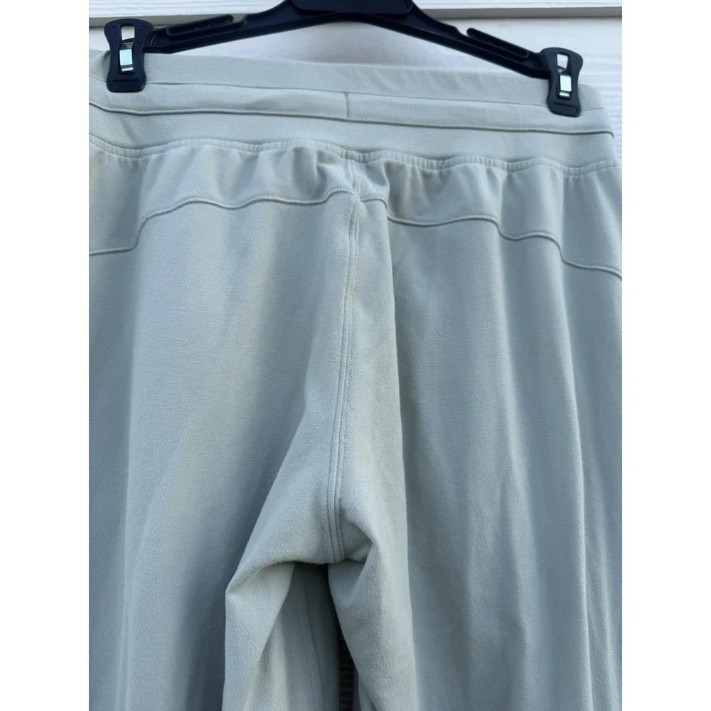 Lululemon Ready To Rulu Pant Green fern Women's‎ Size 4